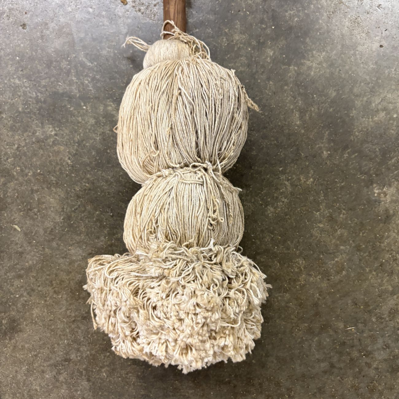 Vintage Blue Grass Belknap Hardware and Manufacturing Company Cotton String Floor Mop