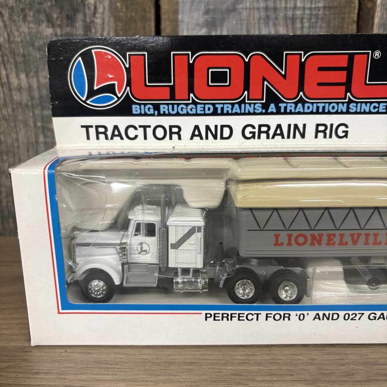 Lionel Tractor and Grain Rig Model 6-12779