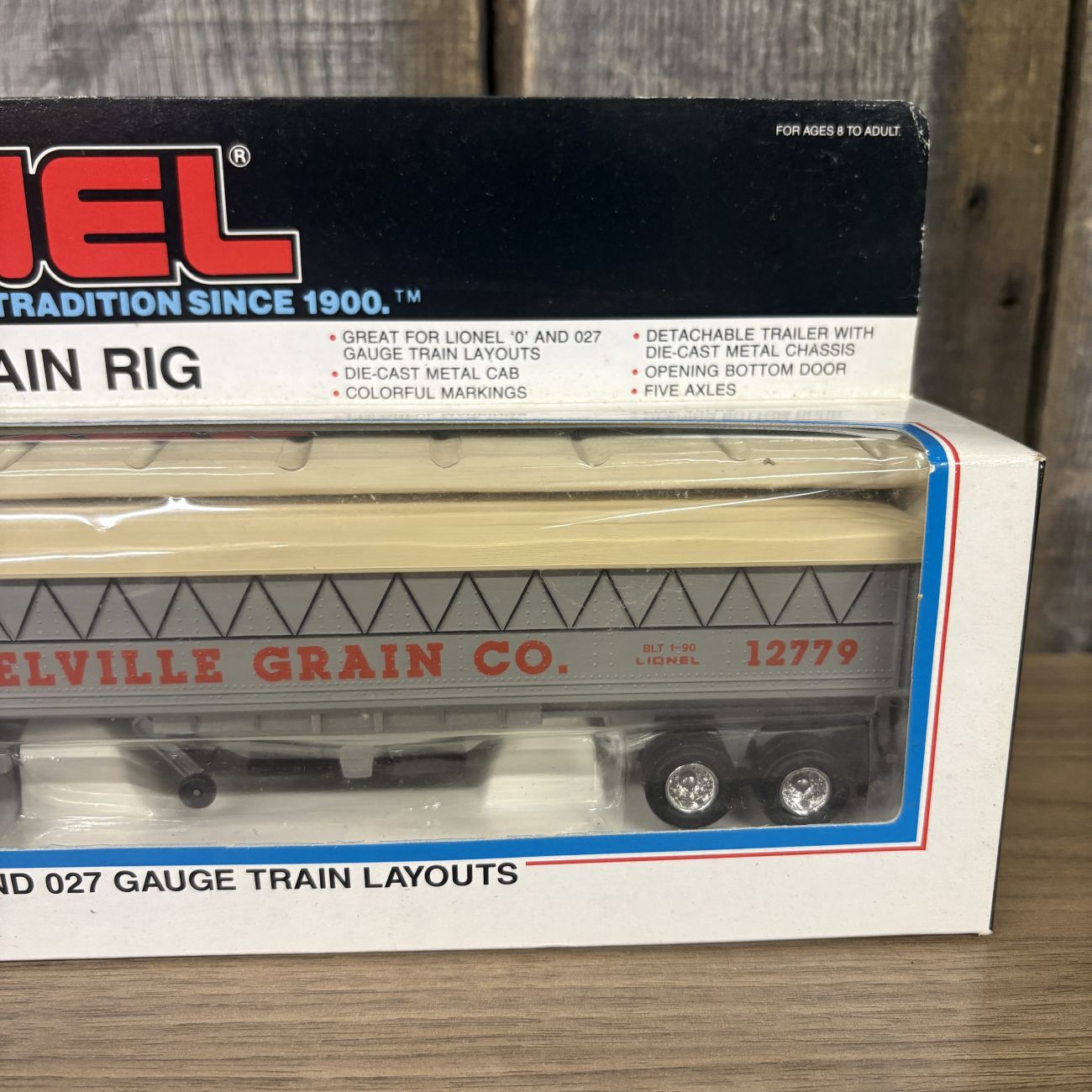 Lionel Tractor and Grain Rig Model 6-12779