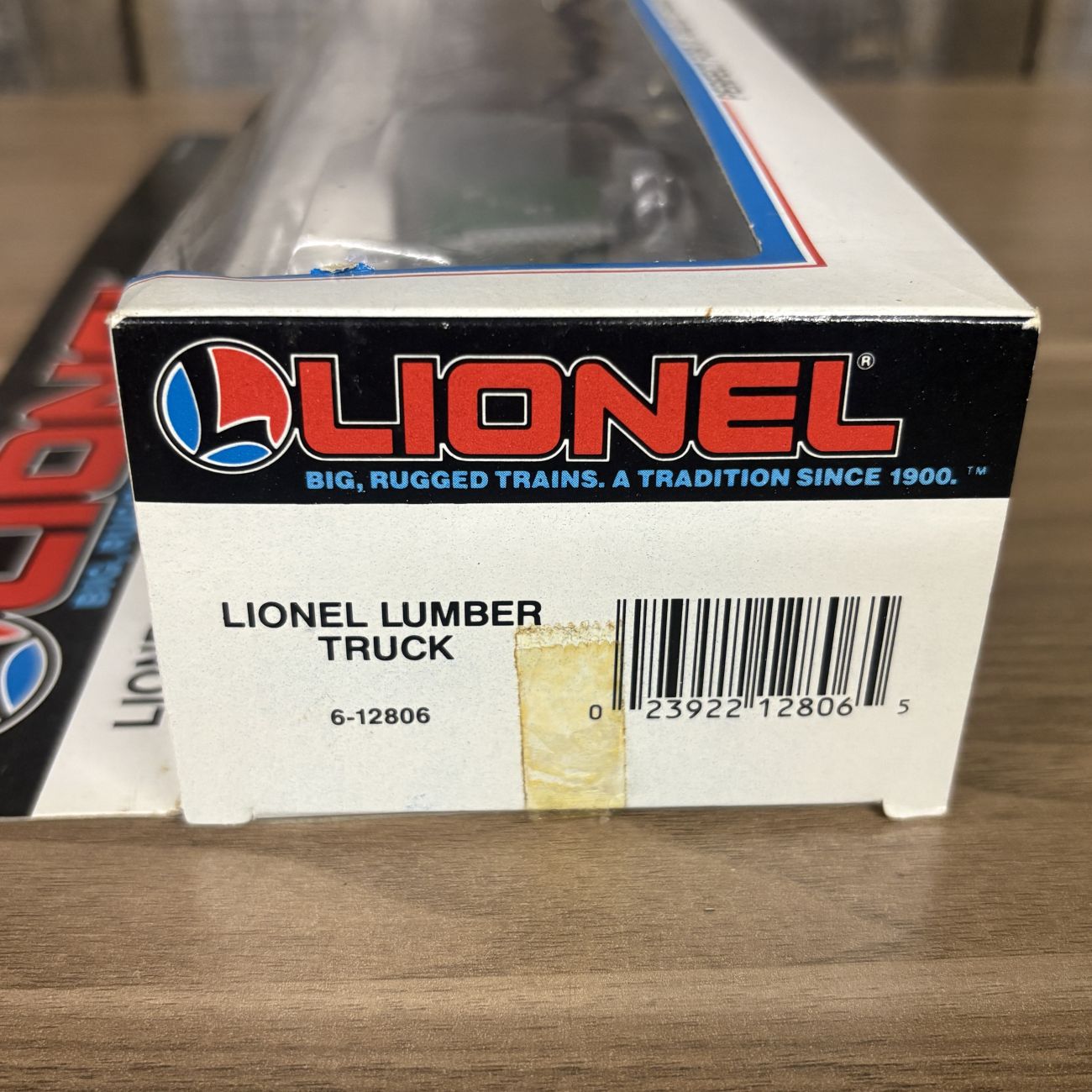 Lionel Lumber Truck Model 6-12806 for O and O27 Gauge Layouts