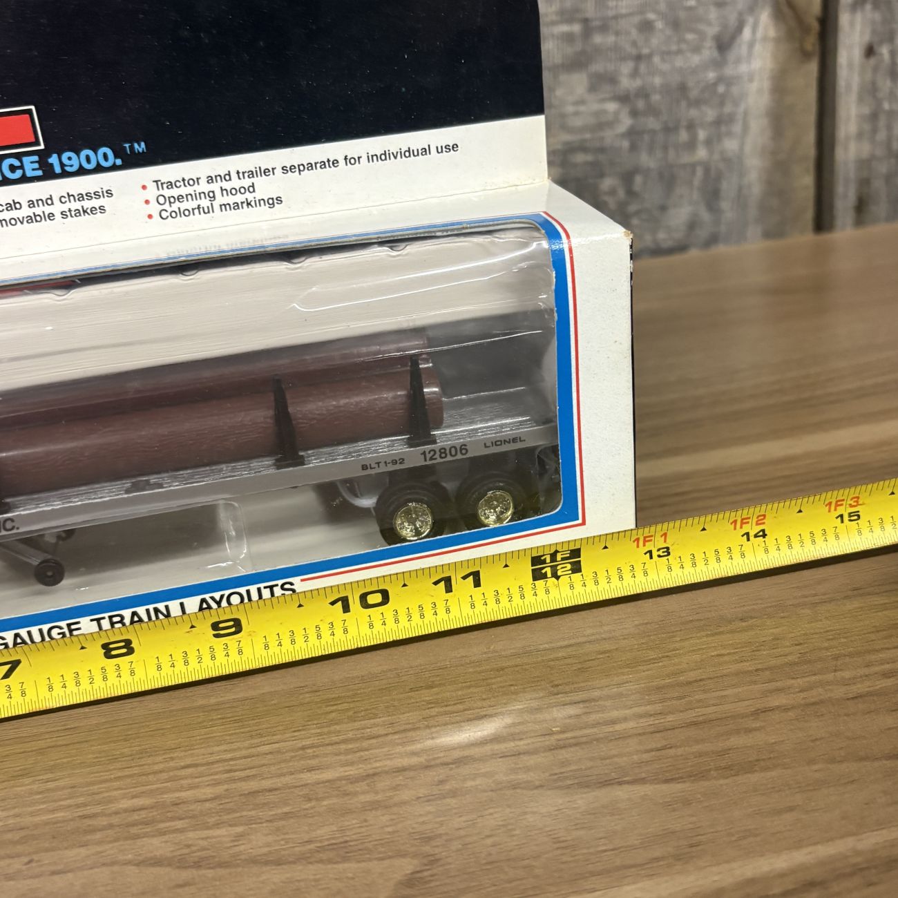 Lionel Lumber Truck Model 6-12806 for O and O27 Gauge Layouts