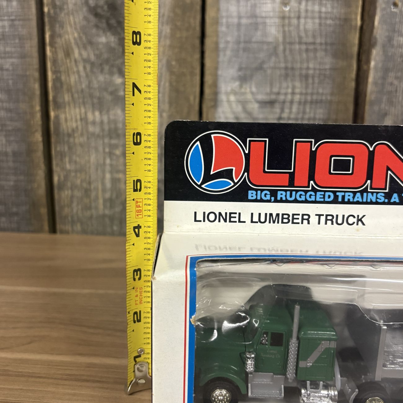 Lionel Lumber Truck Model 6-12806 for O and O27 Gauge Layouts