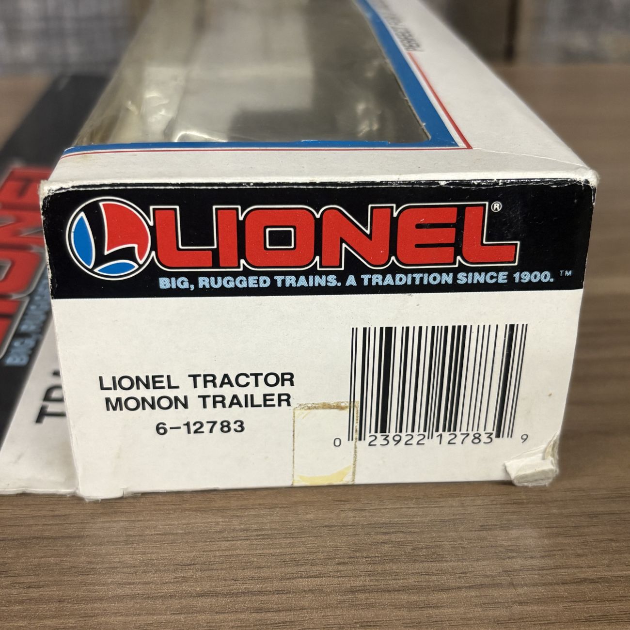 Lionel 6-12783 Tractor and Monon Trailer Set