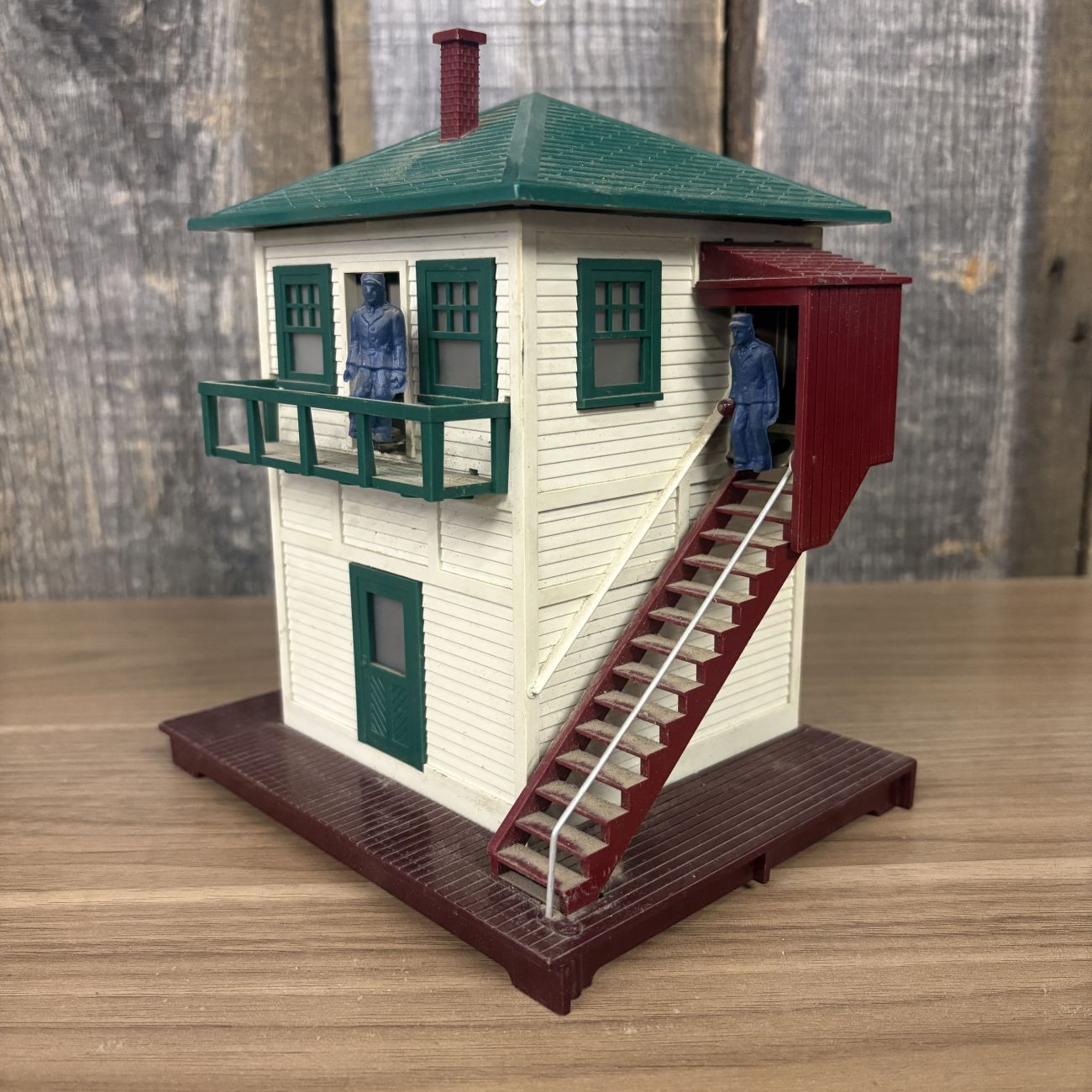 Lionel No. 445 Operating Switch Tower