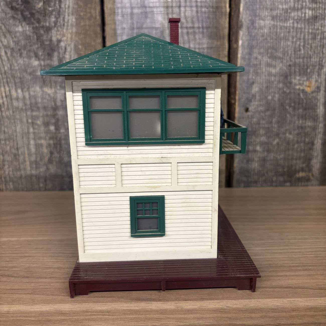 Lionel No. 445 Operating Switch Tower