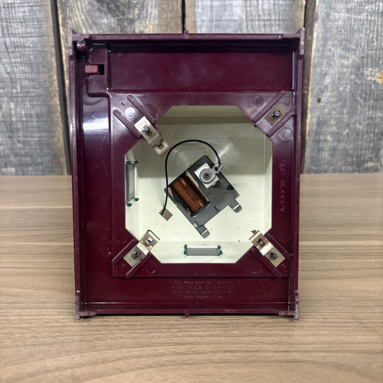 Lionel No. 445 Operating Switch Tower