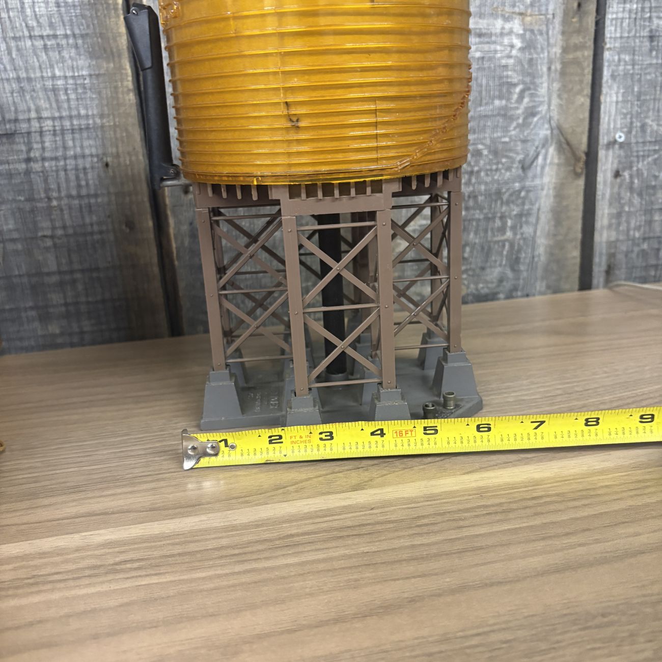 Lionel Postwar No. 30 Operating Water Tower with Original Box and Controller