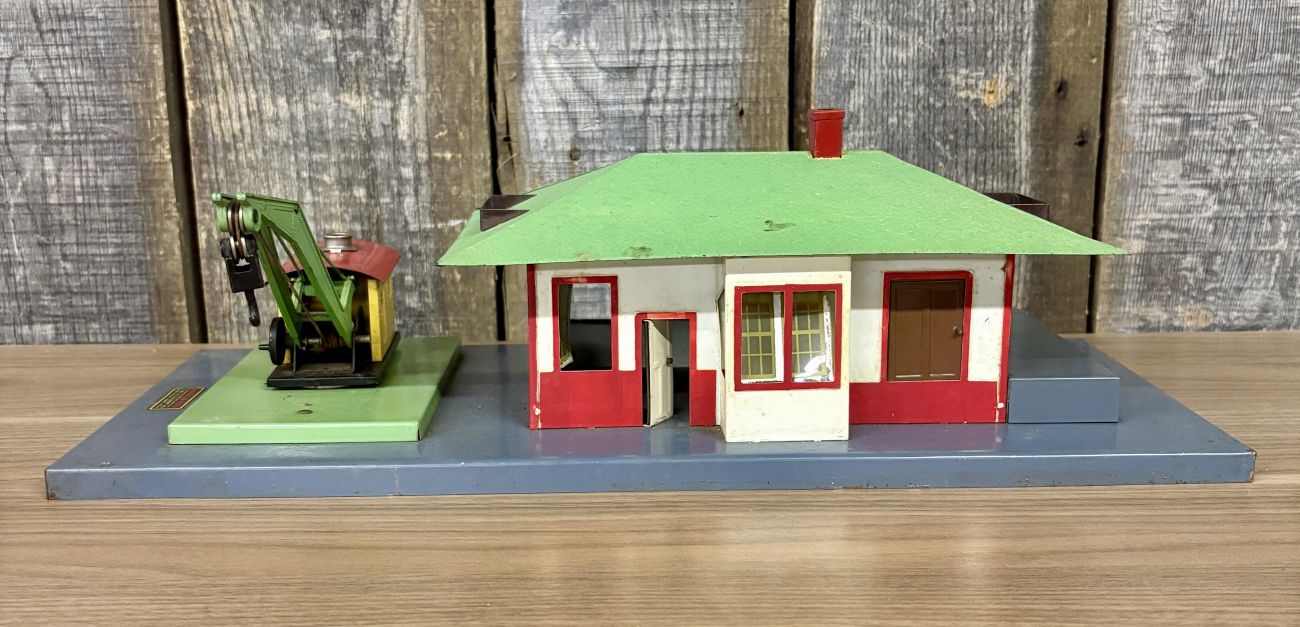 American Flyer A.C. Gilbert Mystic Freight and Passenger Station