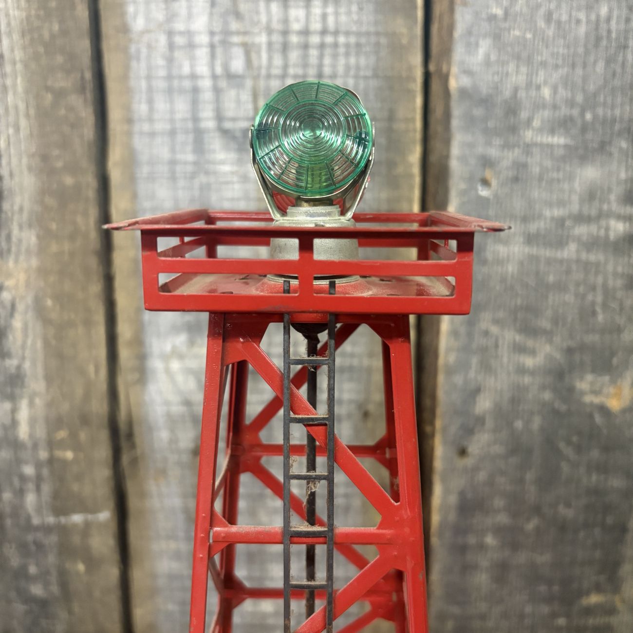 Lionel No. 494 Rotary Beacon Tower