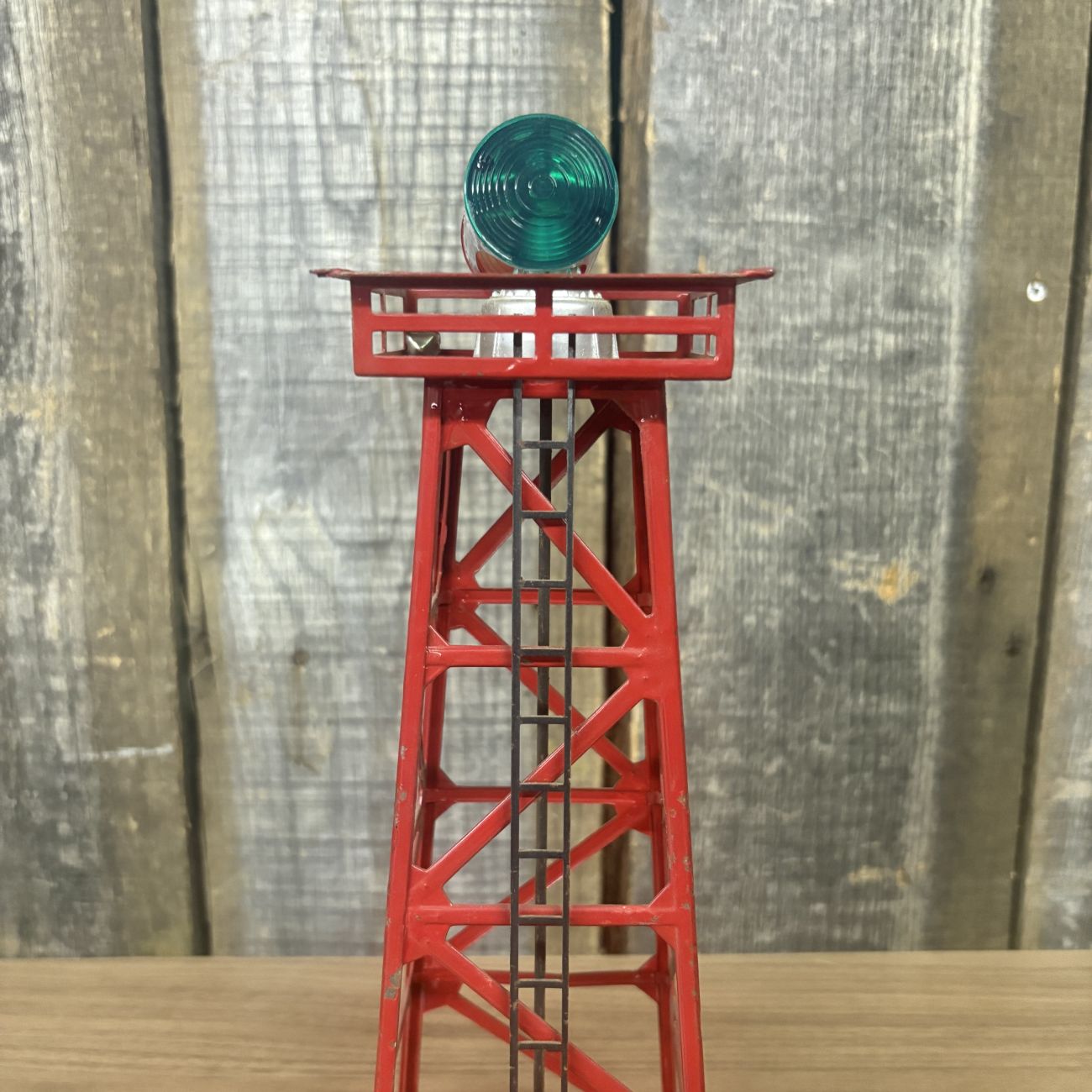 Lionel No. 394 Postwar Rotating Beacon