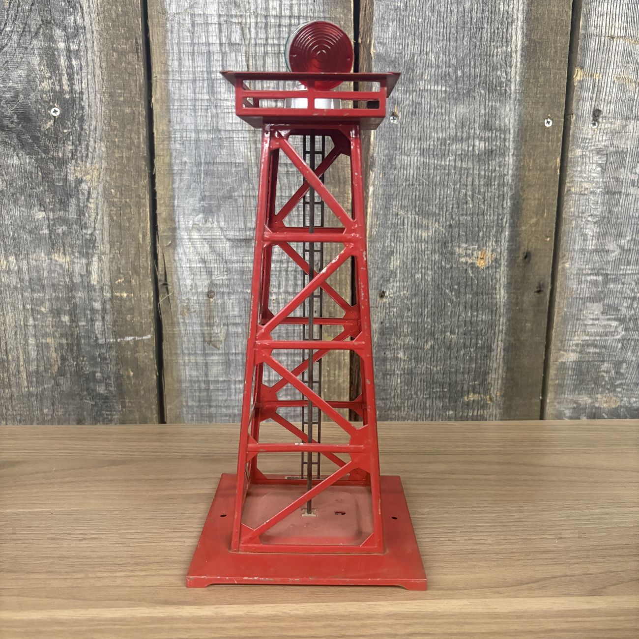 Lionel No. 394 Postwar Rotating Beacon
