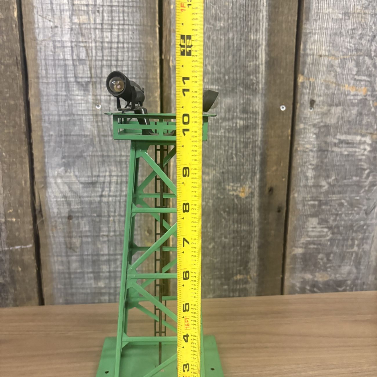 Lionel No. 395 Postwar Floodlight Tower