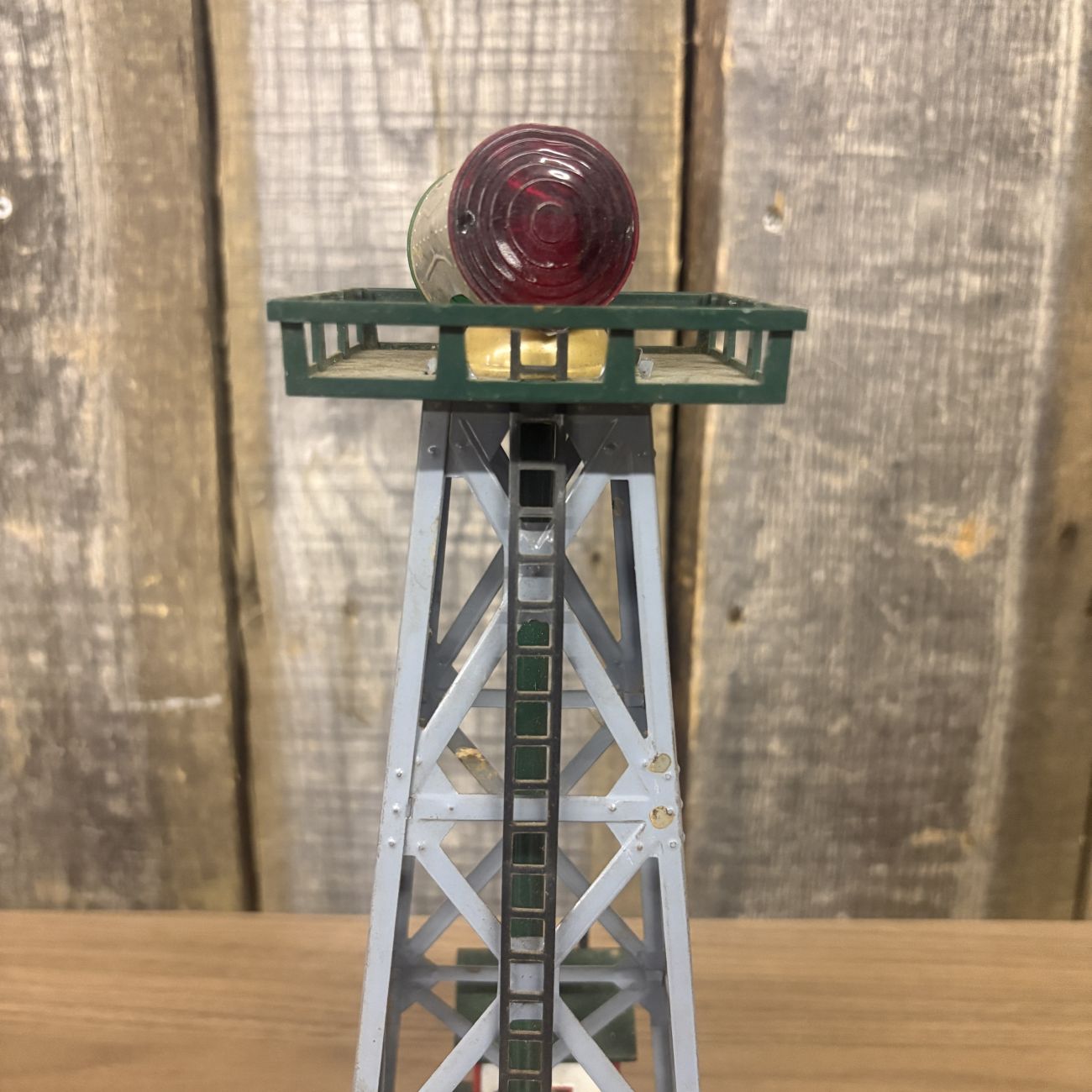 American Flyer No. 760 Rotating Beacon Tower