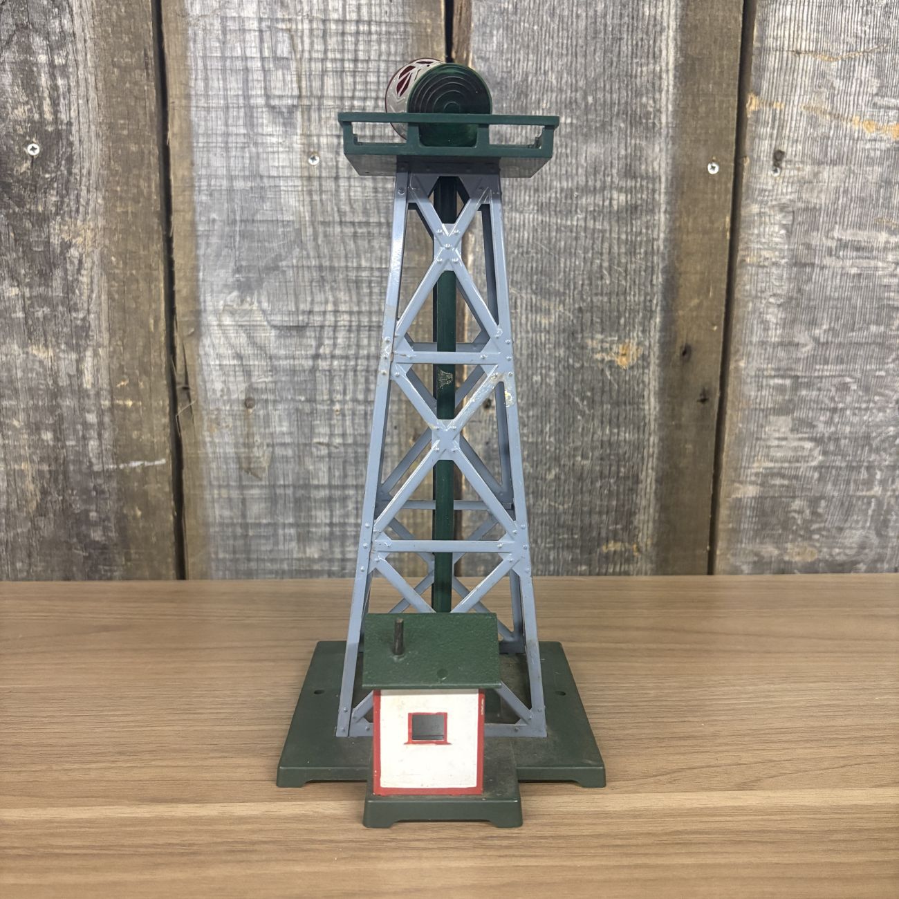 American Flyer No. 760 Rotating Beacon Tower