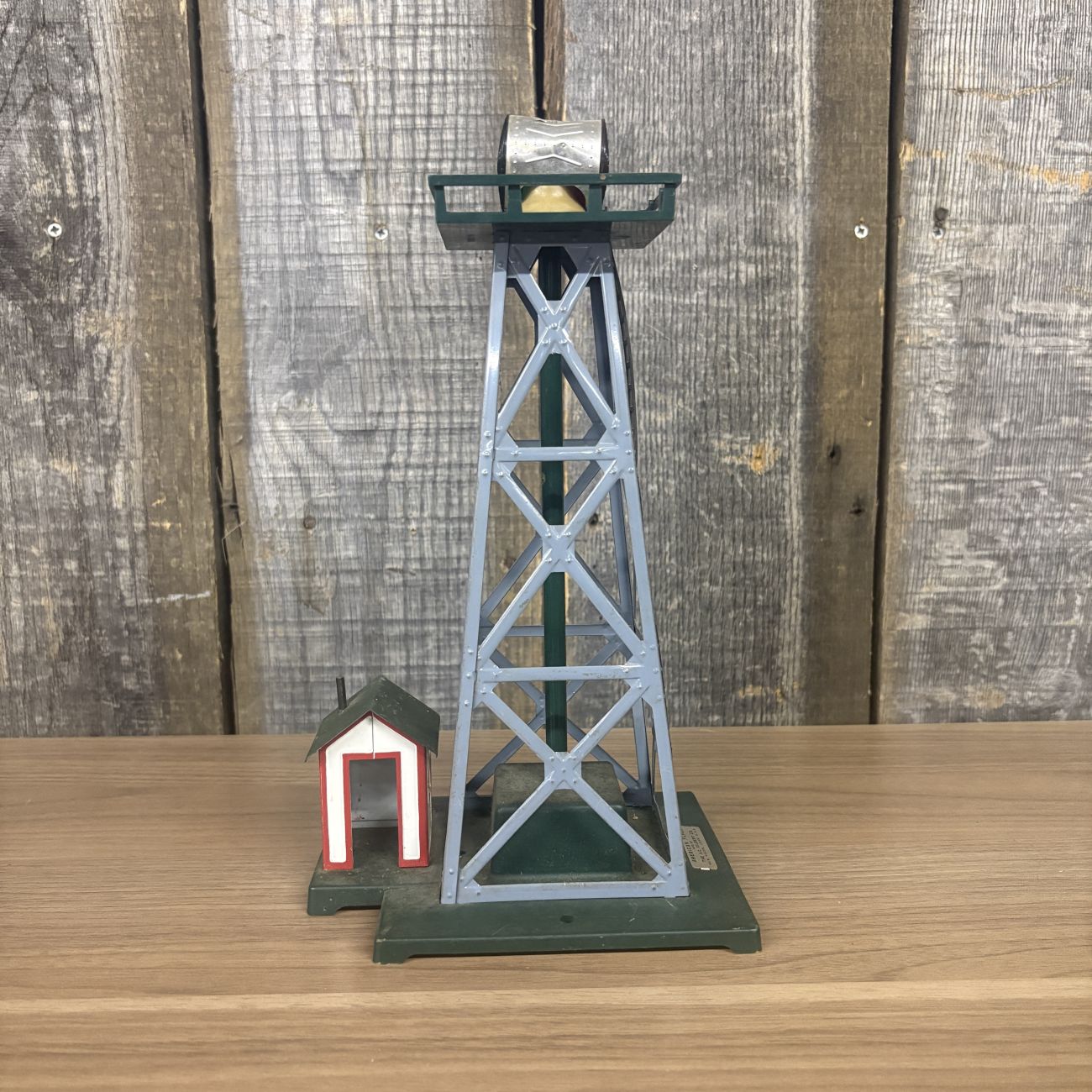 American Flyer No. 760 Rotating Beacon Tower