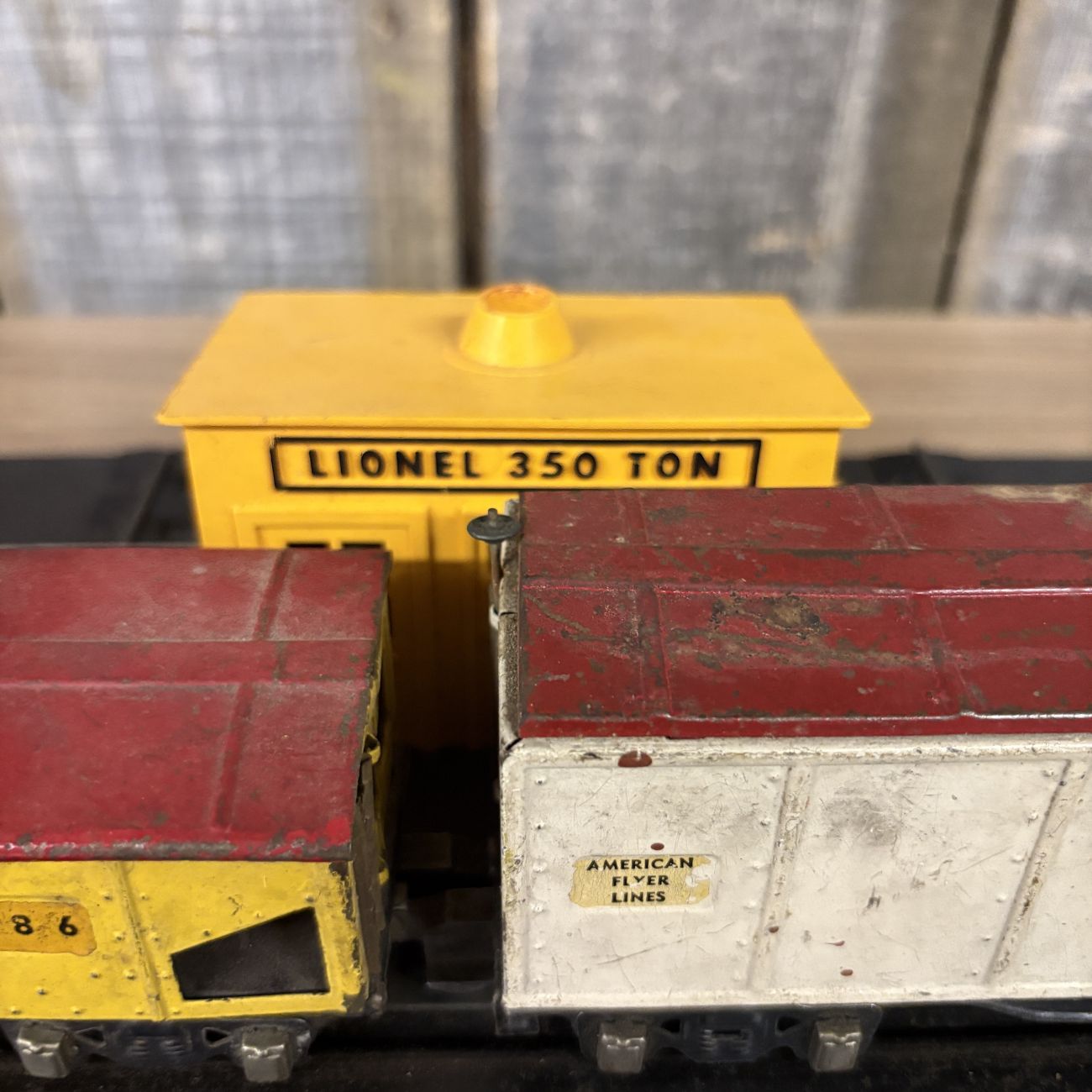 Three Lionel and American Flyer O Gauge Model Train Items