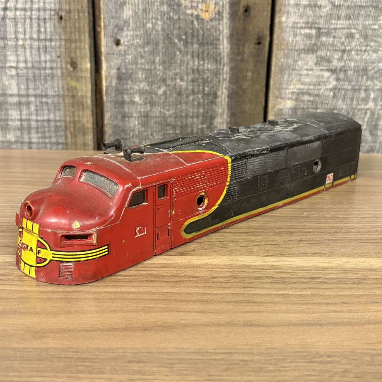 A Set of Six Vintage Lionel O-Gauge Model Train Shells and Bodies