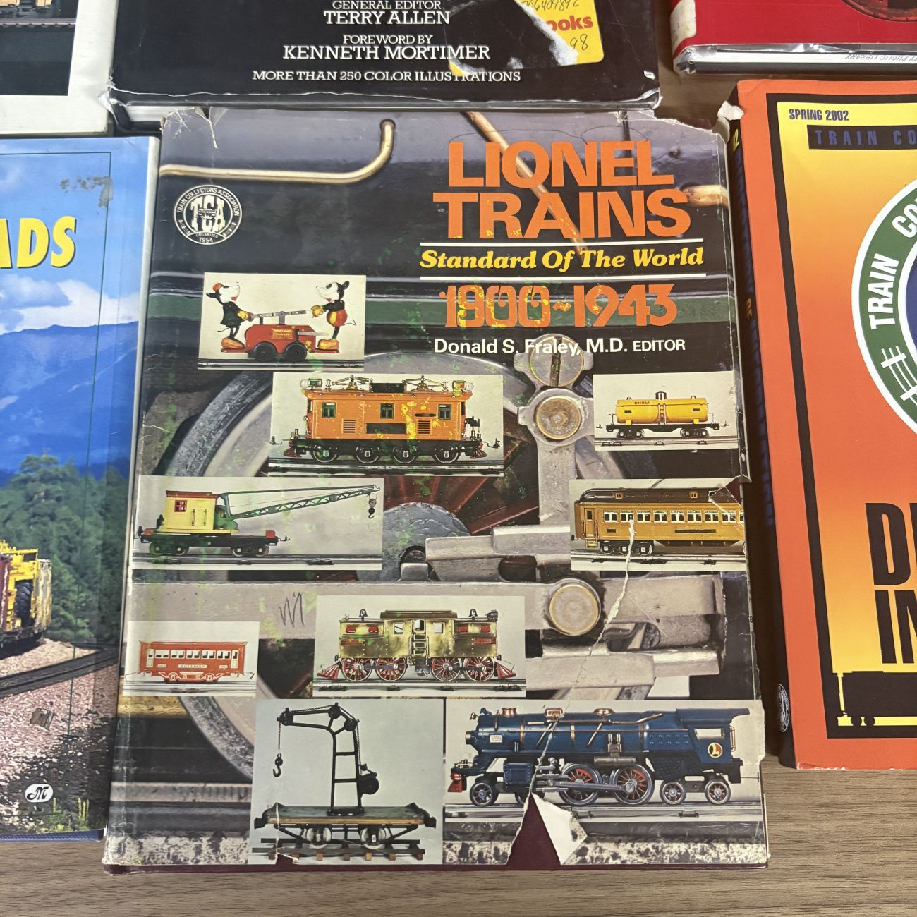 A Collection of Model Railroading and Toy Train Reference Books and Periodicals. (DJ)