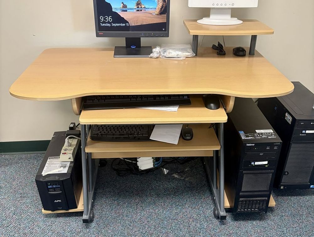 Lot 440: Multi-Tier Mobile Computer Workstation with Lenovo ThinkServer and Assorted Computer Hardware