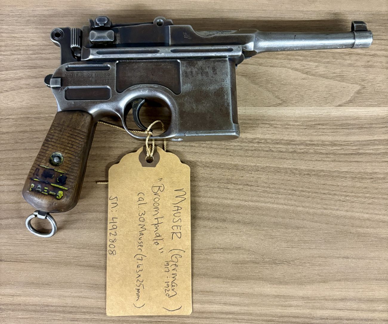 Mauser C96 Semi-Automatic Broomhandle Pistol with Reference Booklet