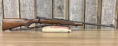 Winchester Model 70 Bolt-Action Rifle in .270 W.C.F. This Winchester Model 70 bolt-action rifle 