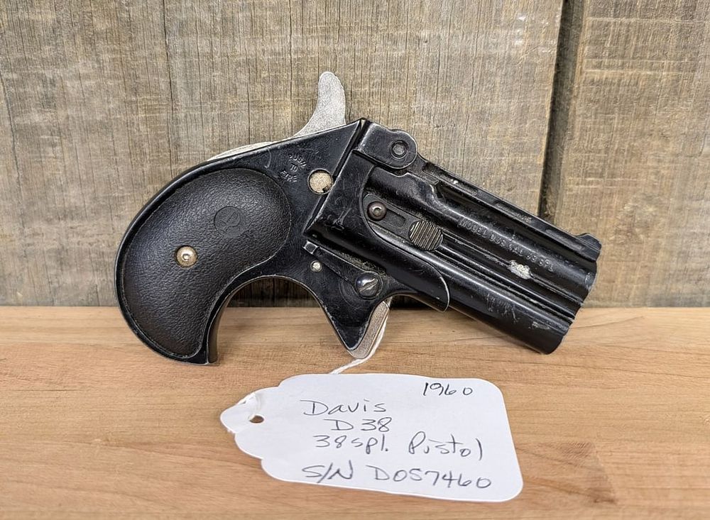 Lot 277: Davis Industries Model D-38 Derringer In .38 Special
