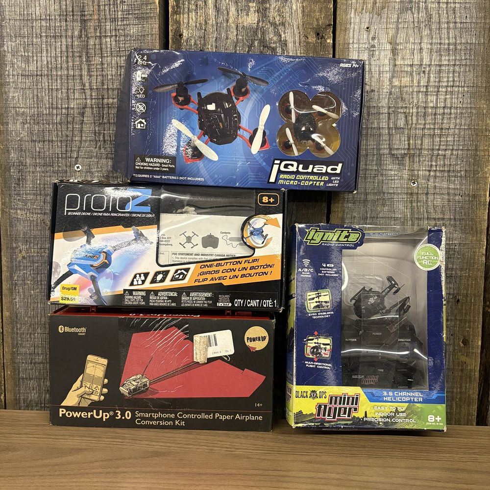 Lot 322: A Collection of Remote Controlled Flying Toys and Drones