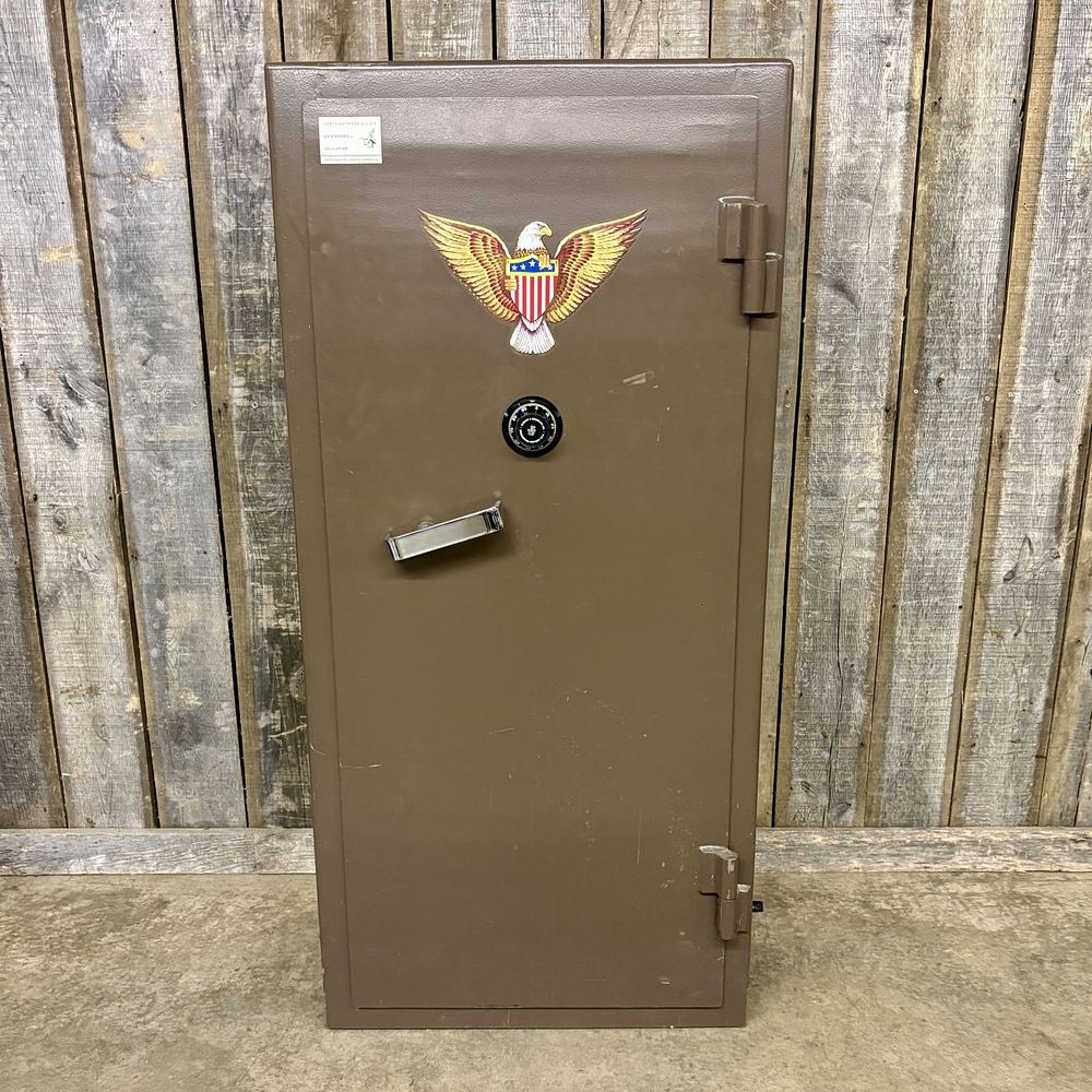 Lot 371: Sportsman Steel Safe Co. Large Capacity Gun Safe