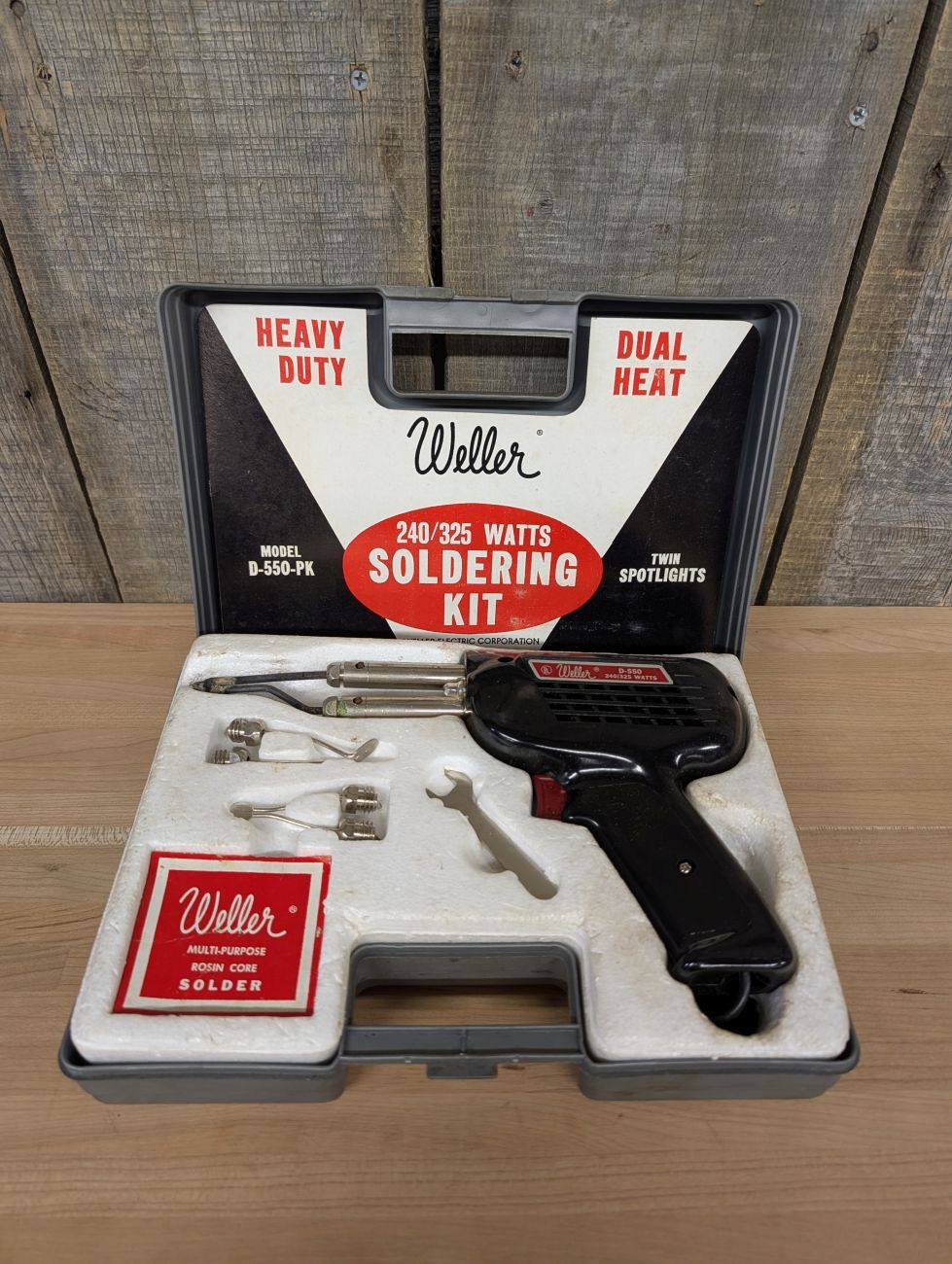 Lot 709: Weller D-550-PK Heavy Duty Soldering Gun Kit with Case and Accessories