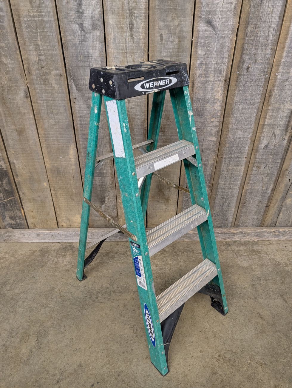Lot 719: Werner 4 Foot Type II Fiberglass Step Ladder