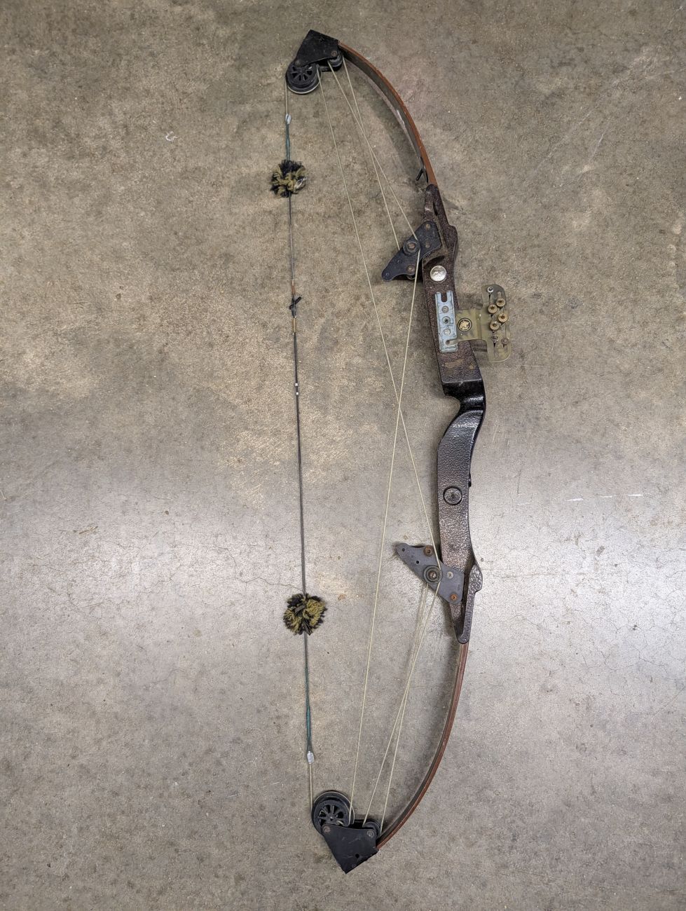 Lot 731: Bear Archery Compound Bow
