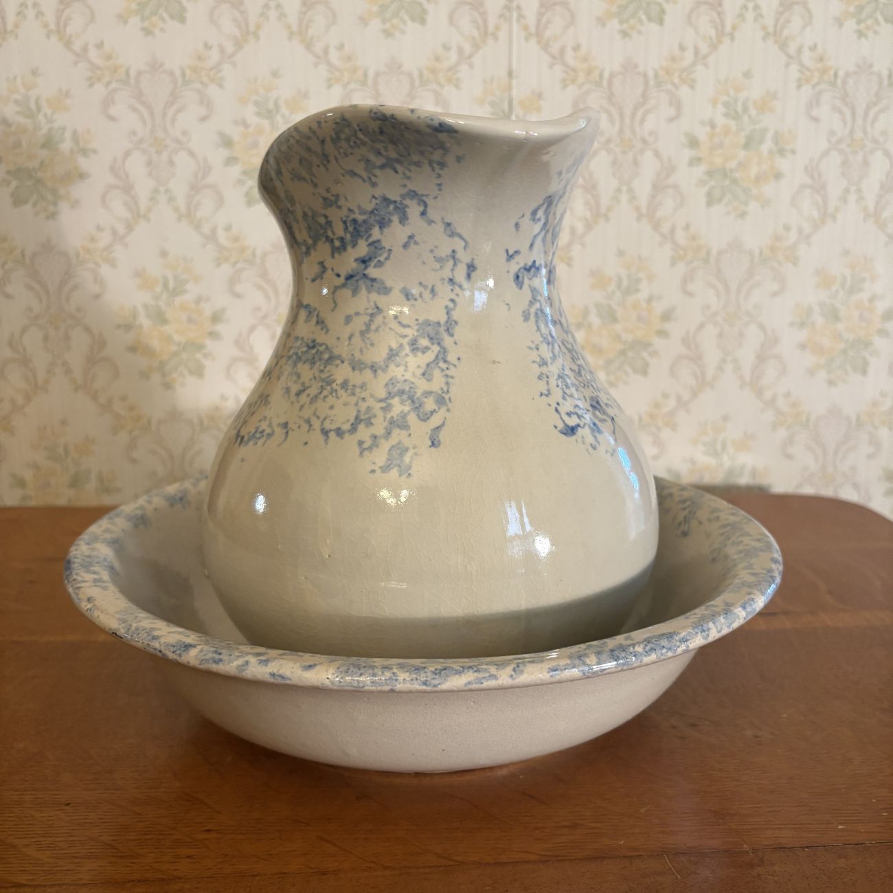 An American Spongeware Earthenware Wash Pitcher and Basin Set