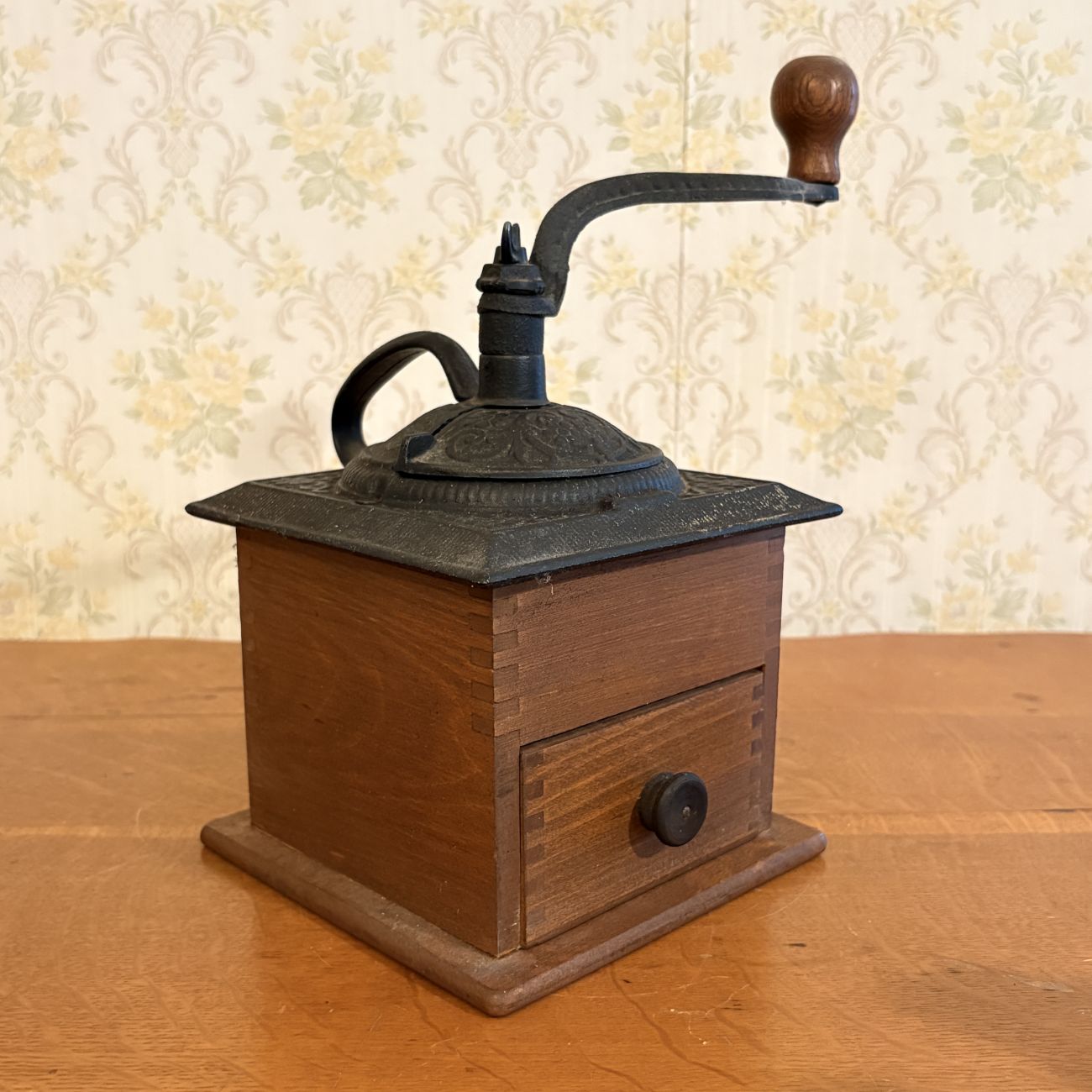 Manual Cast Iron and Wood Box Coffee Grinder