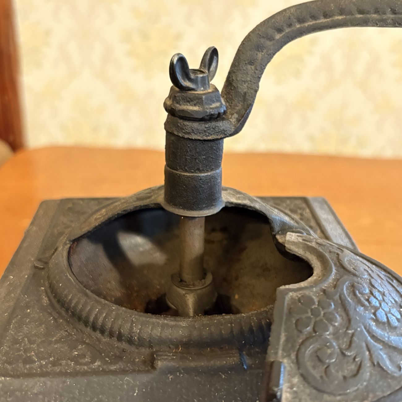 Manual Cast Iron and Wood Box Coffee Grinder