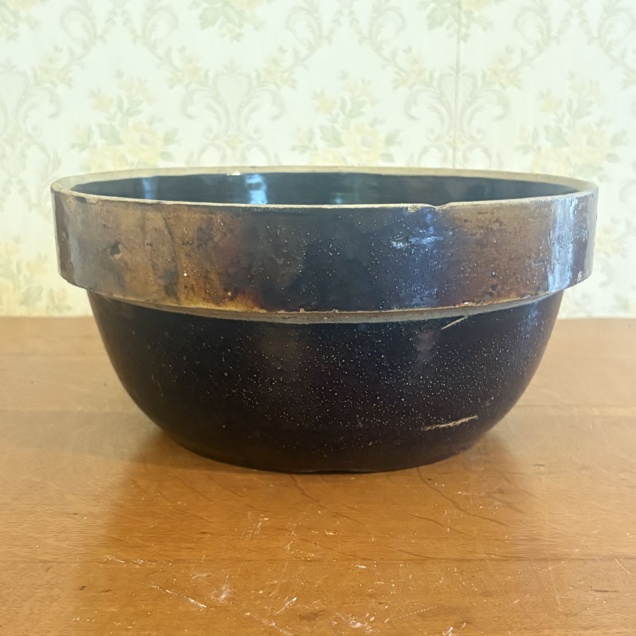 Large Antique Two Tone Brown Stoneware Heavy Rim Mixing Bowl