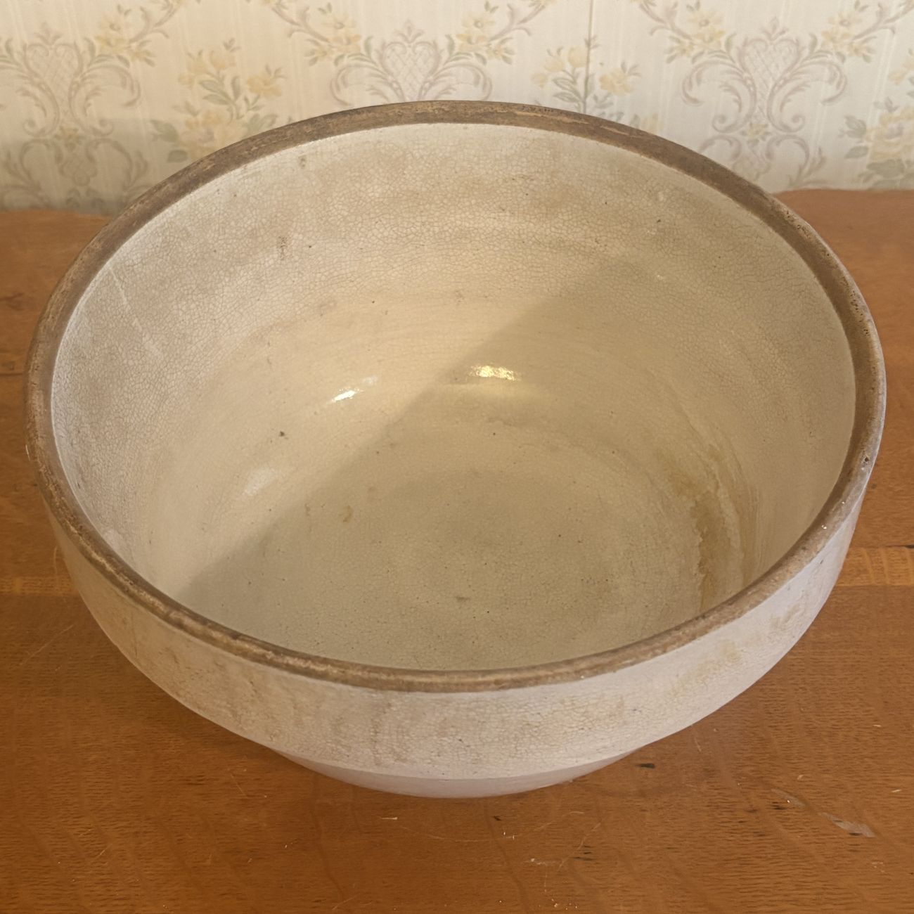 American Stoneware 4-Quart Mixing Bowl with Banded Rim