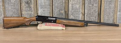 Beretta Model 1200 Semi-Automatic Shotgun 12 Gauge with 28 Inch Barrel. This Beretta Model 1200 