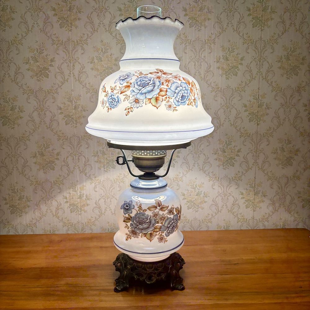 Lot 340: American Hand Blown Glass Gone with the Wind Style Hurricane Table Lamp with Floral Decoration