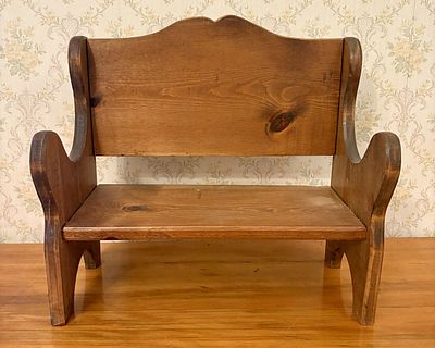 Rustic Miniature Pine Settle Bench. A small-scale rustic settle bench or decorative step stool 