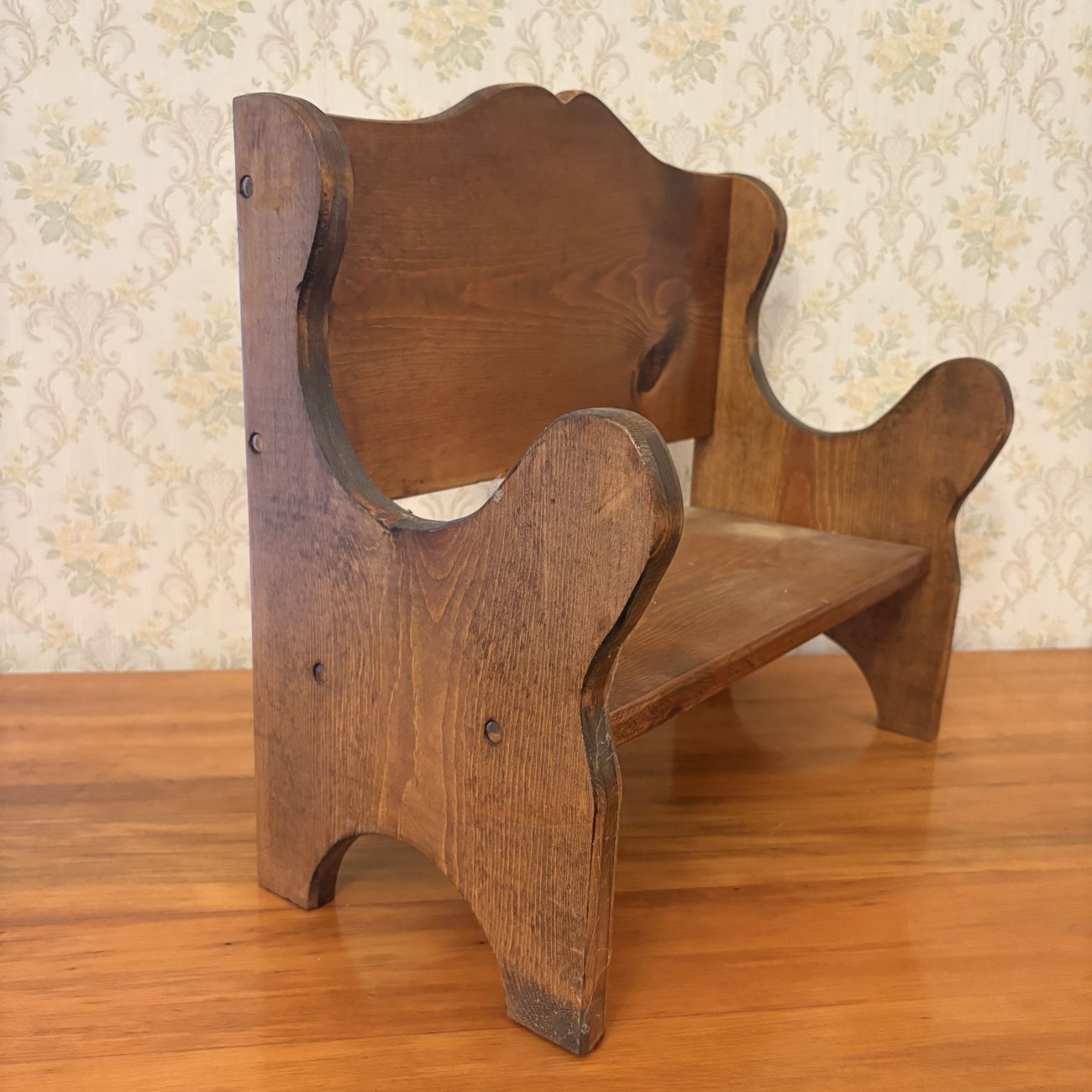 Rustic Miniature Pine Settle Bench