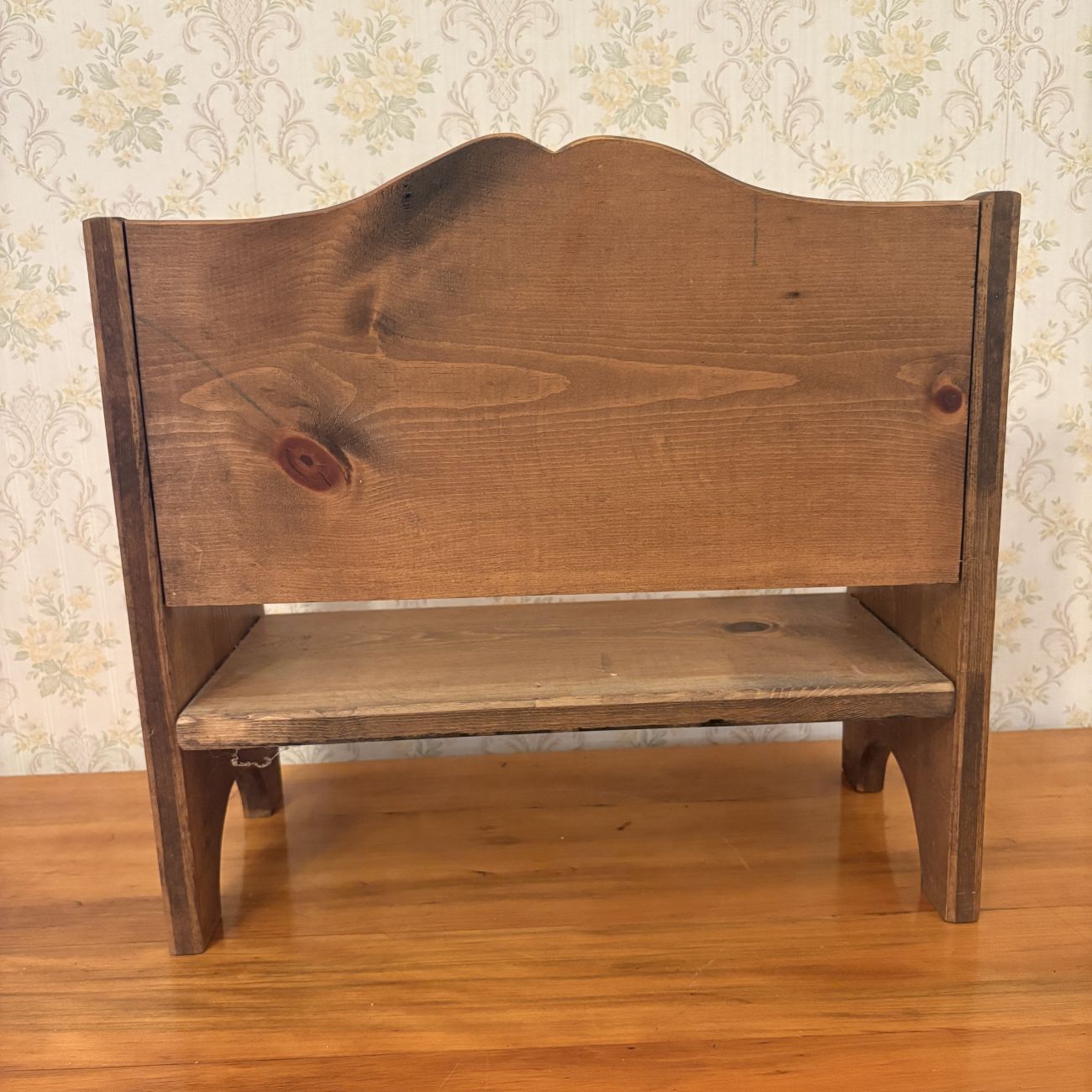 Rustic Miniature Pine Settle Bench