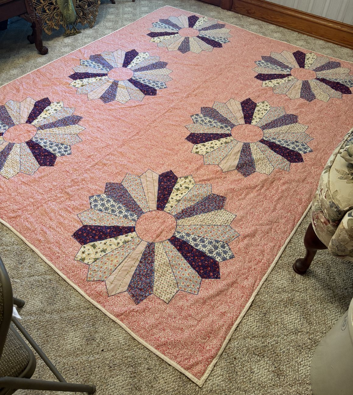Large Handmade Dresden Plate Pattern Patchwork and Applique Cotton Quilt