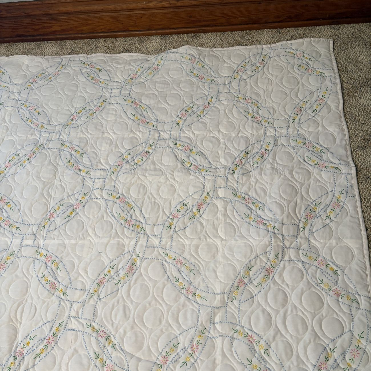 Hand Embroidered and Machine Quilted Double Wedding Ring Pattern Bedspread