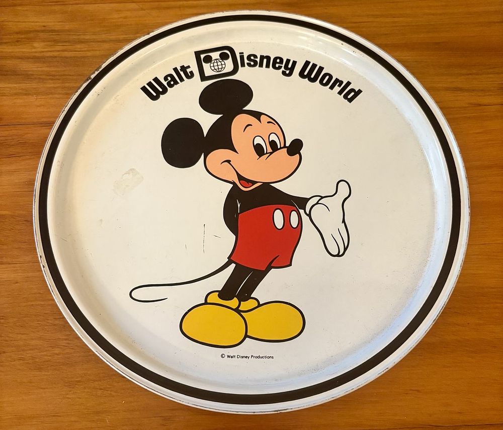 Lot 527: Vintage Walt Disney World Mickey Mouse Lithographed Tin Souvenir Tray