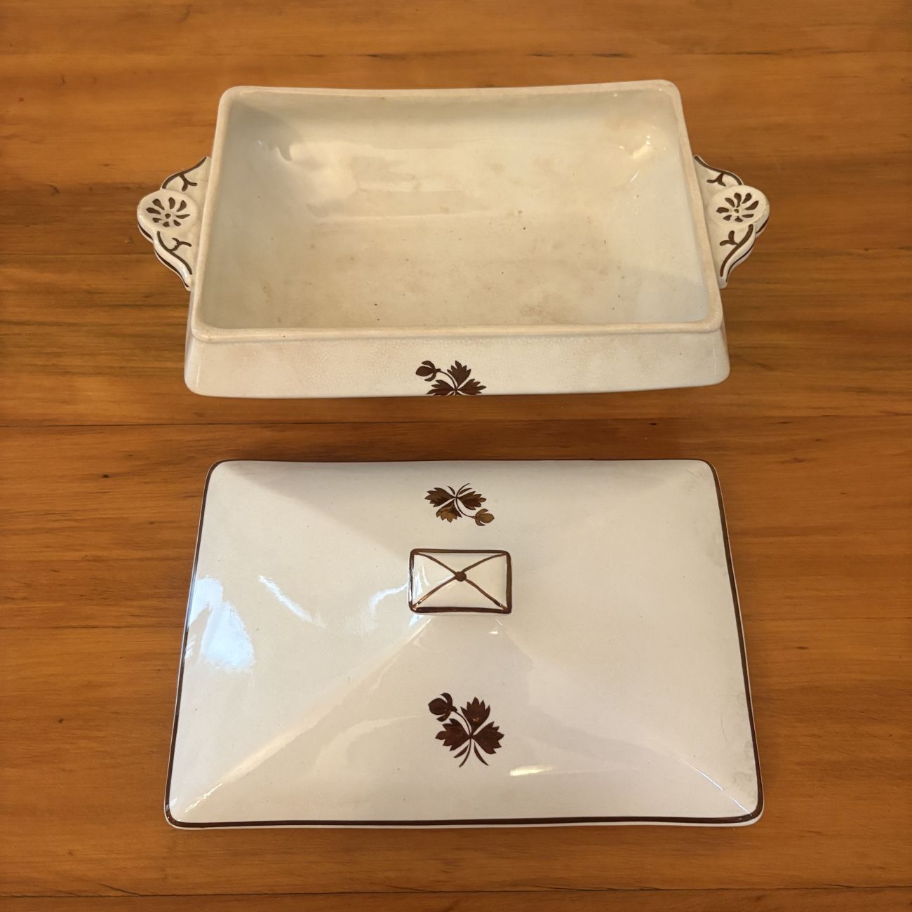 Anthony Shaw and Son Opaque Stone China Tea Leaf Pattern Rectangular Covered Vegetable Tureen