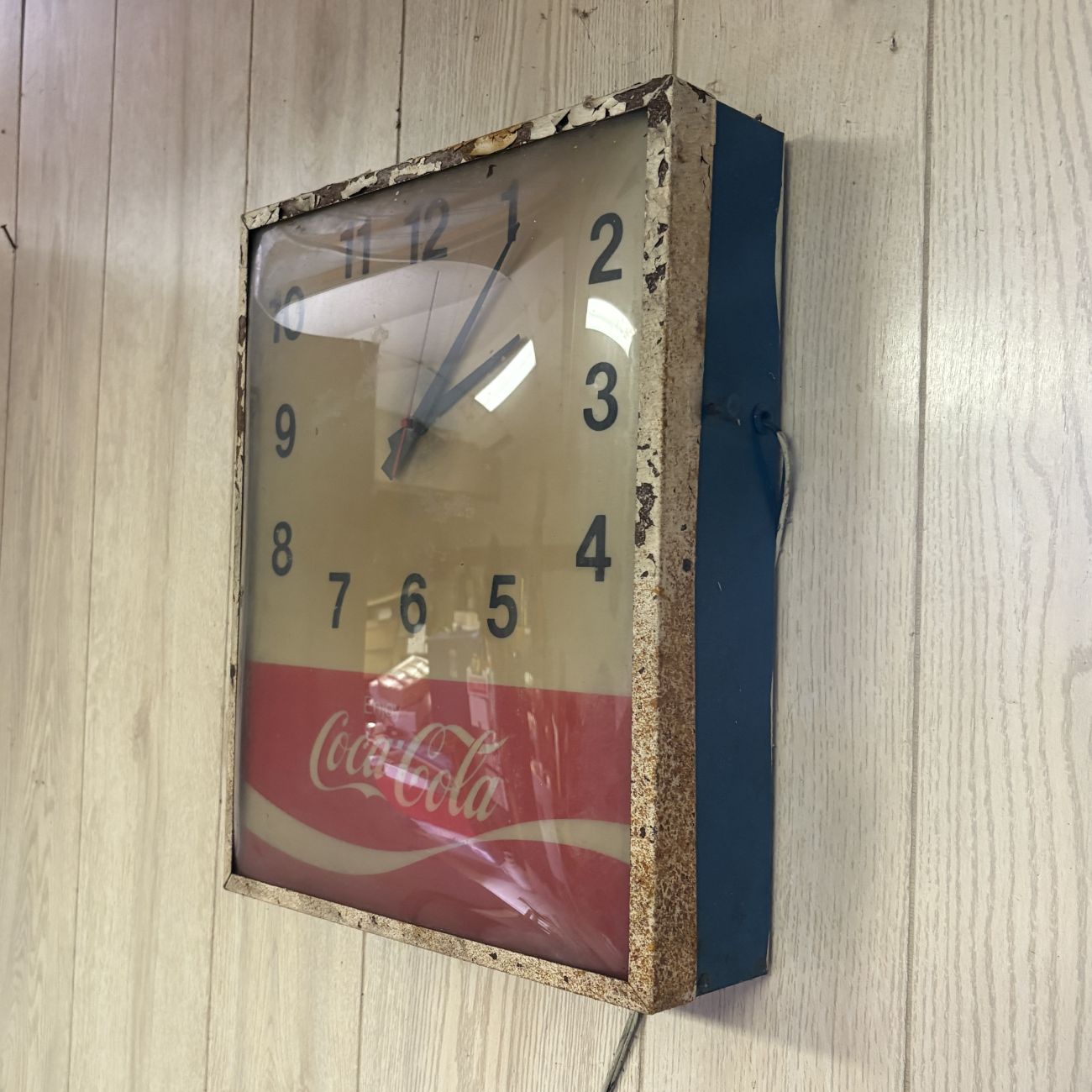 Vintage Illuminated Coca-Cola Wall Clock