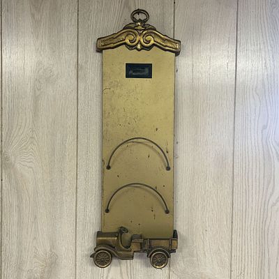 Vintage Balfour Merchandising Co Mr Bally Digital Clock and Mail Rack. A vintage wall-hanging 