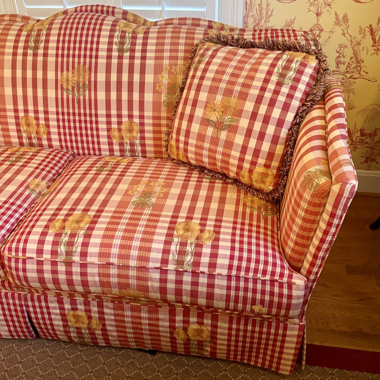 Pearson Upholstered Camelback Loveseat in Poppy Gingham