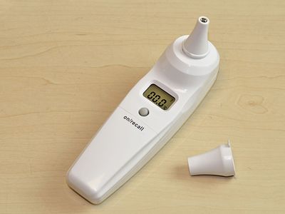 INFRARED EAR THERMOMETER NEVER USED. • Thermometer for taking ear temperature.• Temperature 
