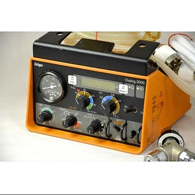 DRAGER OXYLOG 2000 TRANSPORT RESPIRATOR. With a selection of volumetric modes and assisted 